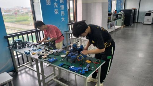 漯河技師學(xué)院 技能接力傳承 激昂蓬勃青春